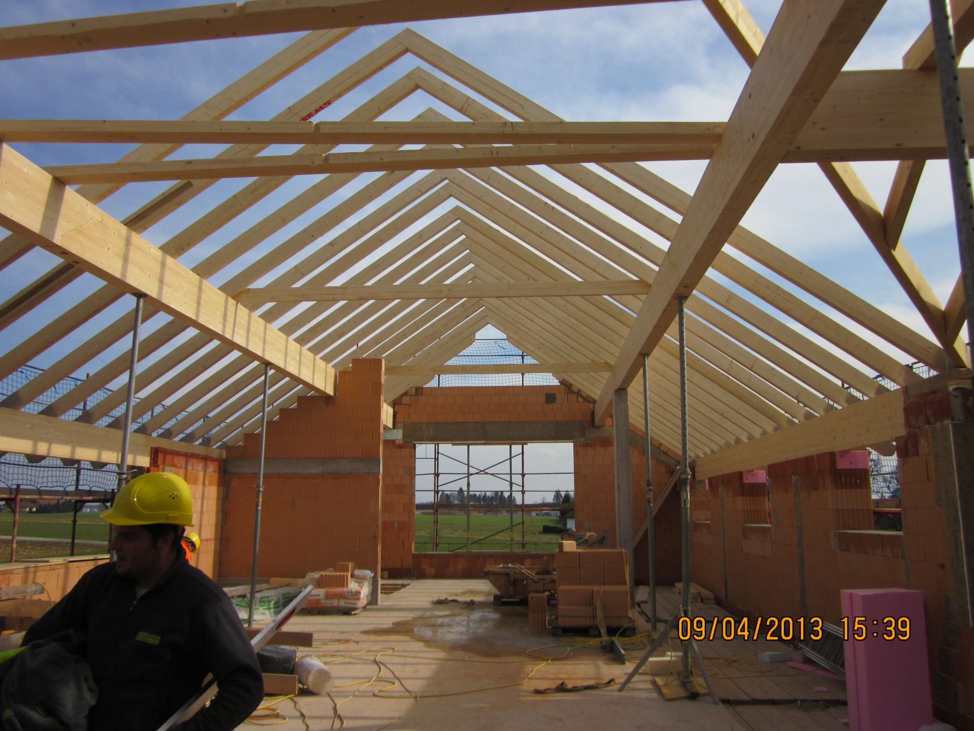 Wohnhaus, Steinhaus - Dachstühle - Dach - Hentschläger Holzbau