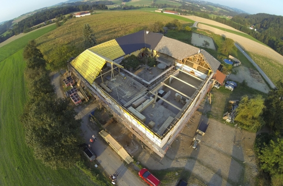 Dachstuhl - Erneuerung - Bauernhof Ried - Hentschläger Holzbau - Zimmerei