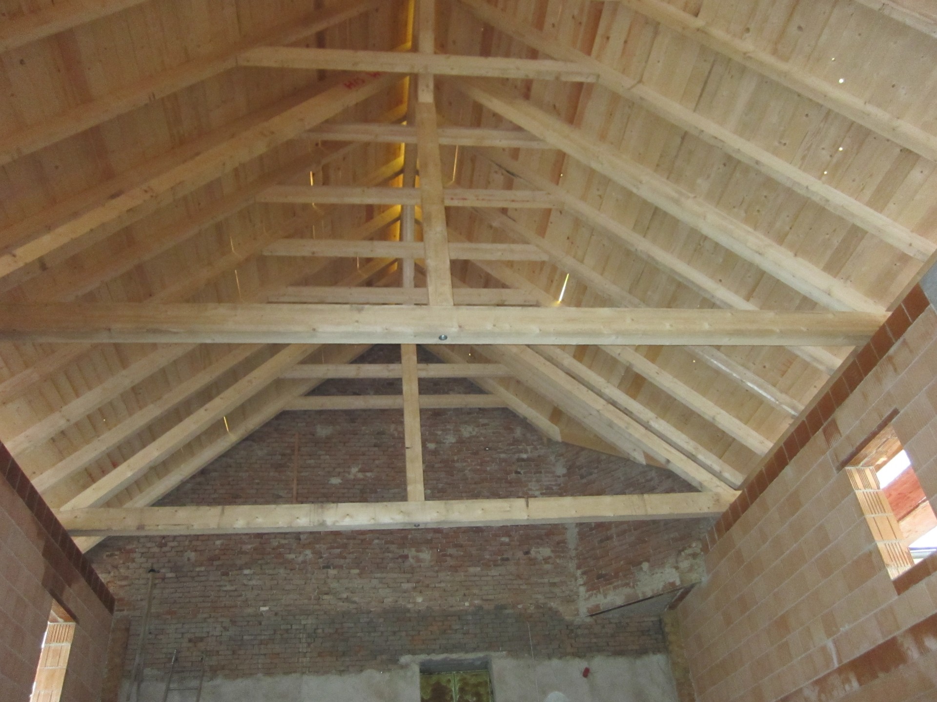 Dachstuhl - Wirtschaftstrakt-Dachstuhlerneuerung-Hentschläger Holzbau -Zimmerei
