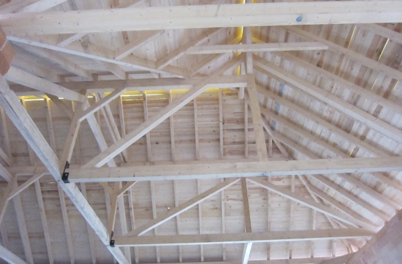 Dachstuhl - Wirtschaftstrakt-Dachstuhlerneuerung-Hentschläger Holzbau -Zimmerei-Vierkanthof