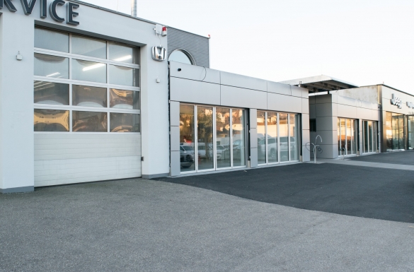 Autohaus Wipplinger - Aufstockung - Hentschläger Bau GmbH - Baufirma in Perg