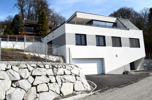 Hentschläger Privatbau - Einfamilienhaus in Perg - Baufirma in Langenstein - Wir bauen Ihr Haus!