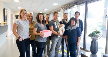 Gruppenfoto Mit Baby