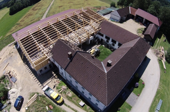 Dachstuhl Münzbach - Hentschläger Holzbau - Zimmerei - Baufirma in Langenstein