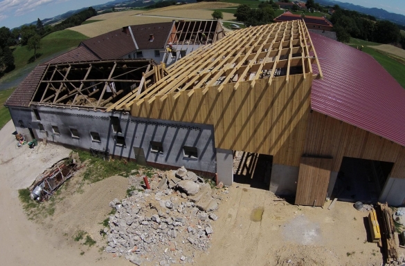 Dachstuhl Münzbach - Hentschläger Holzbau - Zimmerei - Baufirma in Langenstein