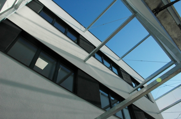 Gewerbebau Firma Kuka Bürogebäude - Hentschläger Bau GmbH - Baufirma in Langenstein