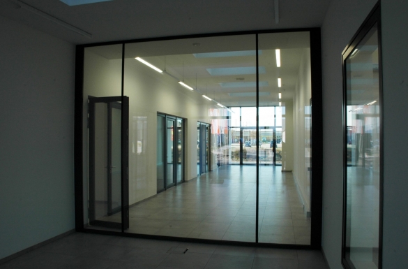 Gewerbebau Firma Kuka Bürogebäude - Hentschläger Bau GmbH - Baufirma in Langenstein