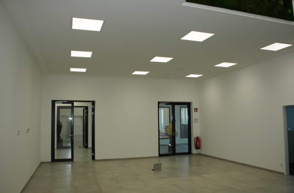 Gewerbebau Firma Kuka Bürogebäude - Hentschläger Bau GmbH - Baufirma in Langenstein