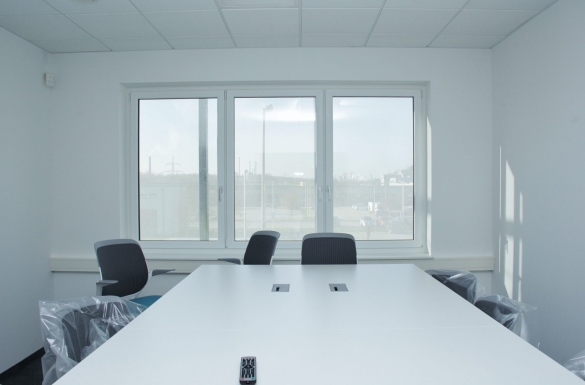 Gewerbebau Firma Kuka Bürogebäude - Hentschläger Bau GmbH - Baufirma in Langenstein