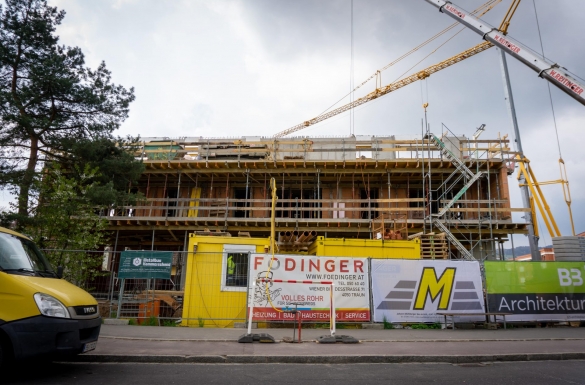 Mehrfamilienhaus und Restaurant - Hentschläger Bau GmbH