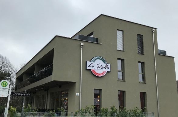 Mehrfamilienhaus und Restaurant - Hentschläger Bau GmbH