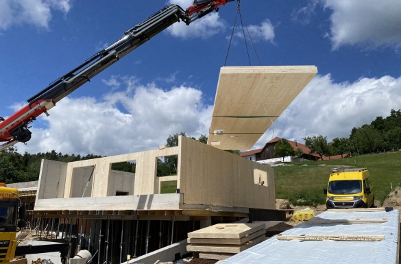 Aufstockung Einfamilienhaus - Hentschläger Holzbau - Zimmerei - Holzriegelbau