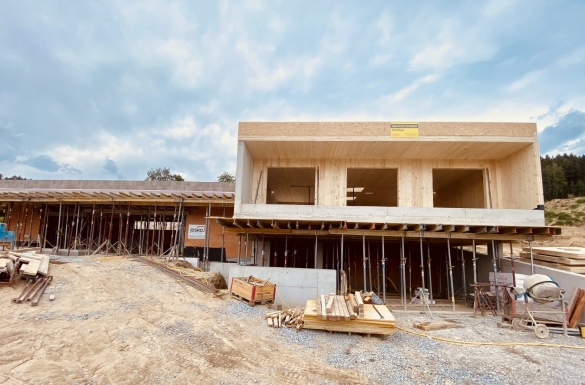 Aufstockung Einfamilienhaus - Hentschläger Holzbau - Zimmerei - Holzriegelbau