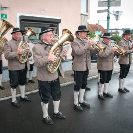 7 geförderte Reihenhäuser - Hentschläger Bau GmbH für Neue Heimat