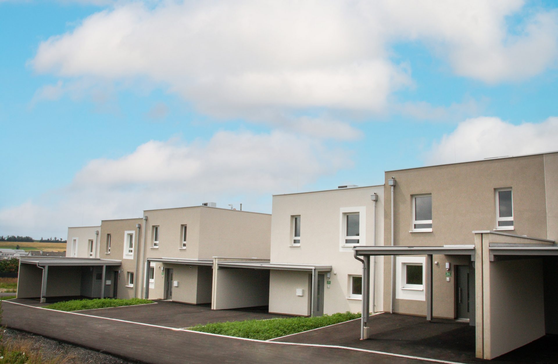 7 geförderte Reihenhäuser - Hentschläger Bau GmbH für Neue Heimat