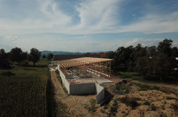 Rinderstall - Hentschläger Holzbau - Zimmermeisterarbeiten - Dachstuhl