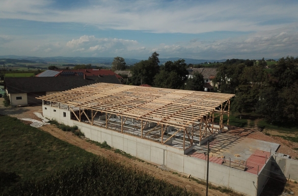 Rinderstall - Hentschläger Holzbau - Zimmermeisterarbeiten - Dachstuhl