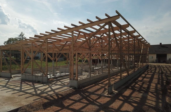 Rinderstall - Hentschläger Holzbau - Zimmermeisterarbeiten - Dachstuhl