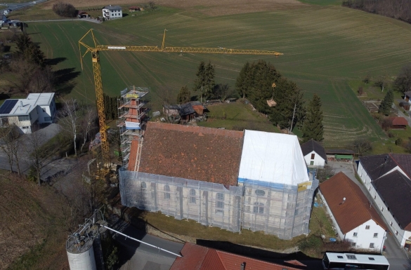 Neues Kirchendach für Niederzirking - Holzbau Hentschläger