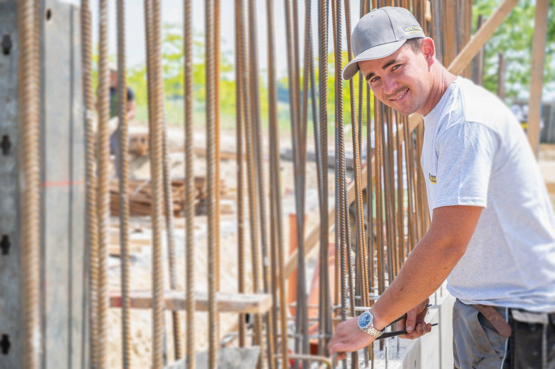 Hentschläger Jobs - Hentschläger Bau GmbH sucht Facharbeiter, Vorarbeiter und Turmdrehkranfahrer